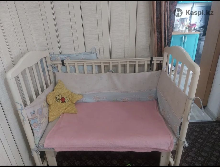 Продам кроватку маятник.