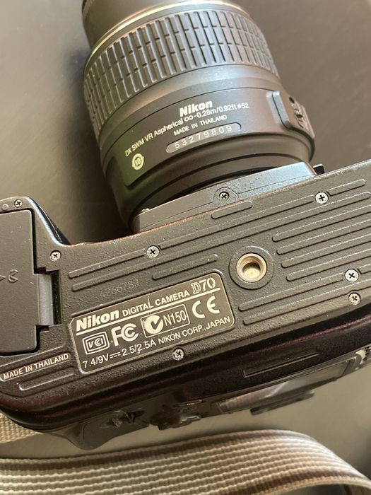 Aparat foto profesional DSLR Nikon D70 + obiectiv 18-55