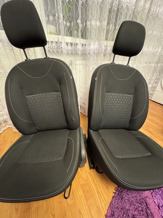 Scaune Logan 2 -Sofer si pasager cu airbaguri