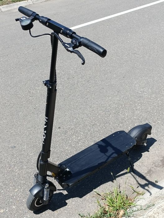 Vând  Electric Model Pliabila