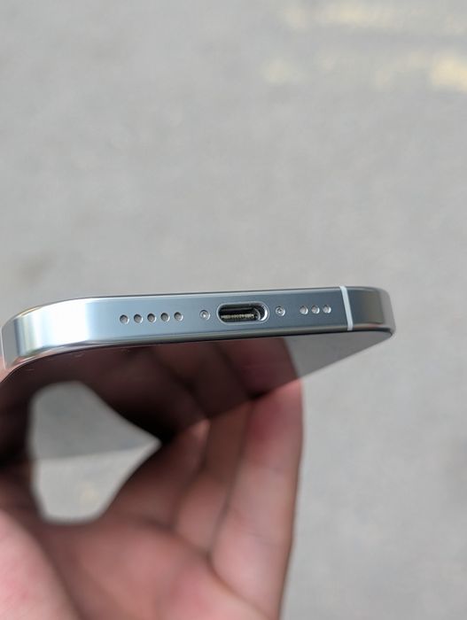 iPhone 16 pro 256 white/белый