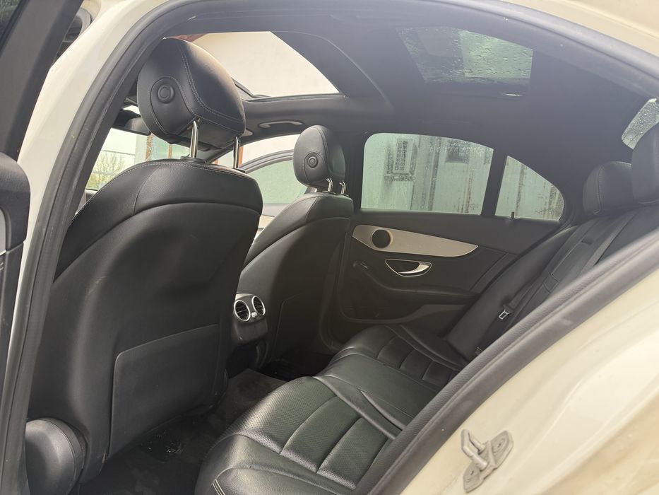 Mercedea C300 AMG 4MATIC