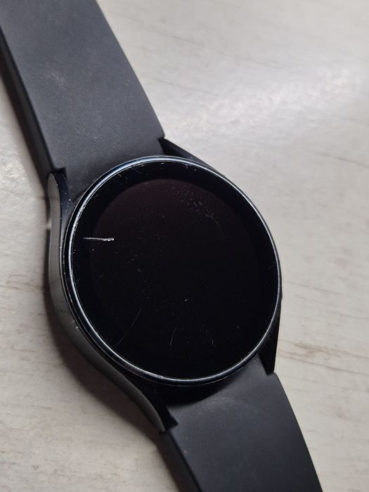 Часы Galaxy Watch 4