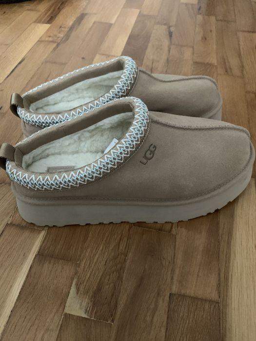 Обувки UGG tazz