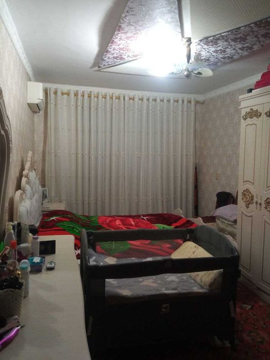 Срочно 3 хонали квартира сотилади