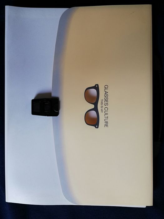 Папка для документов, чемодан, сумка, коробка