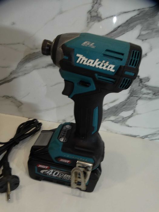 Makita TD 003 XGT 40 V - Импакт драйвер