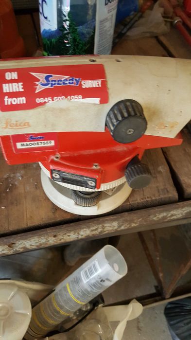 leica geosystems na720