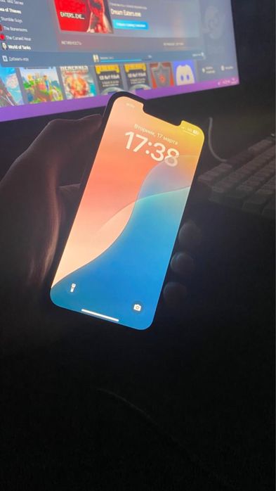 Продам айфон 13 128 гб
