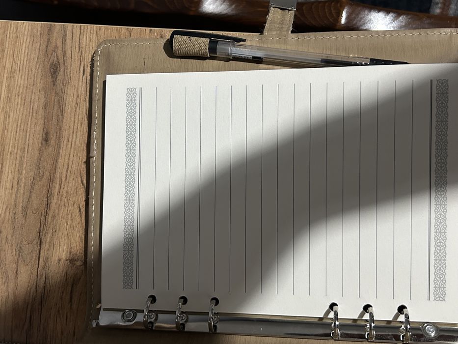 Блокнот Ademi Ai