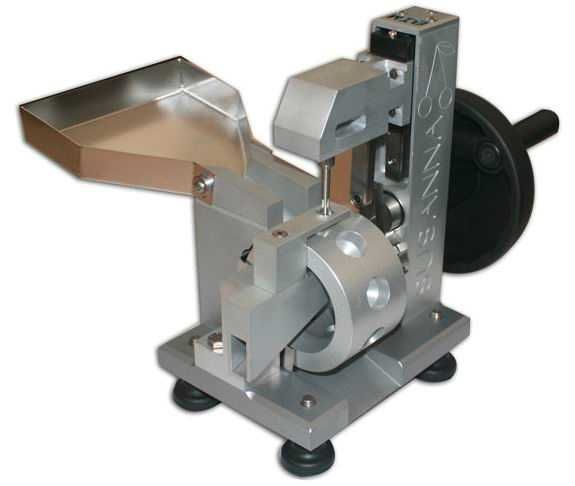 Aparat de scos samburii la visine si cirese