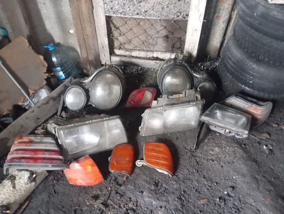 Продам фары на запчасти