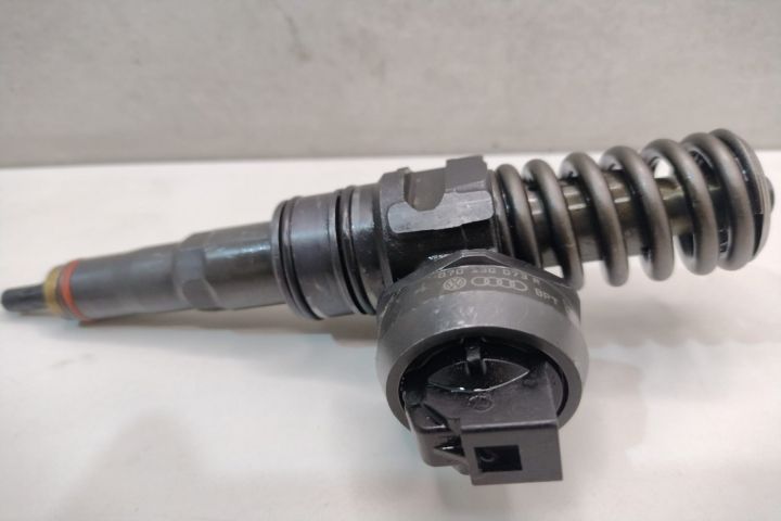 Injector Vw Transporter T5, 2.5 tdi, cod 070130073R CR  070130073R CR