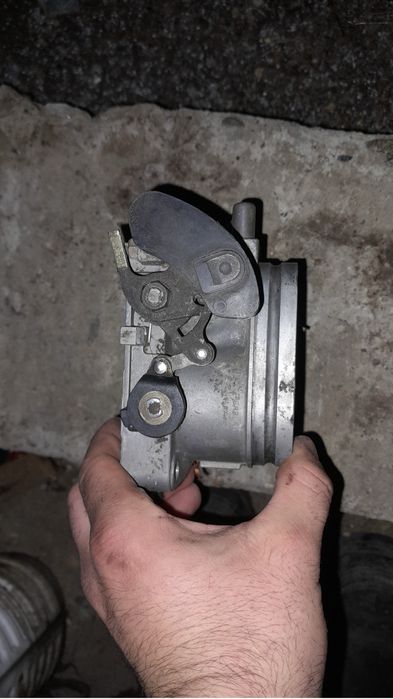 Продам дроссель Ауди