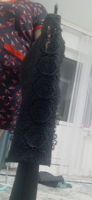 Продам платья разные