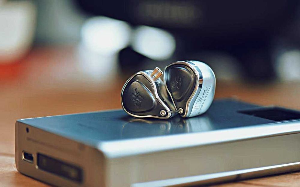 NFAudio NE4 / NFAcous NE4 Casti HIFI Noi, Cutie, Garantie, 4 BA Driver