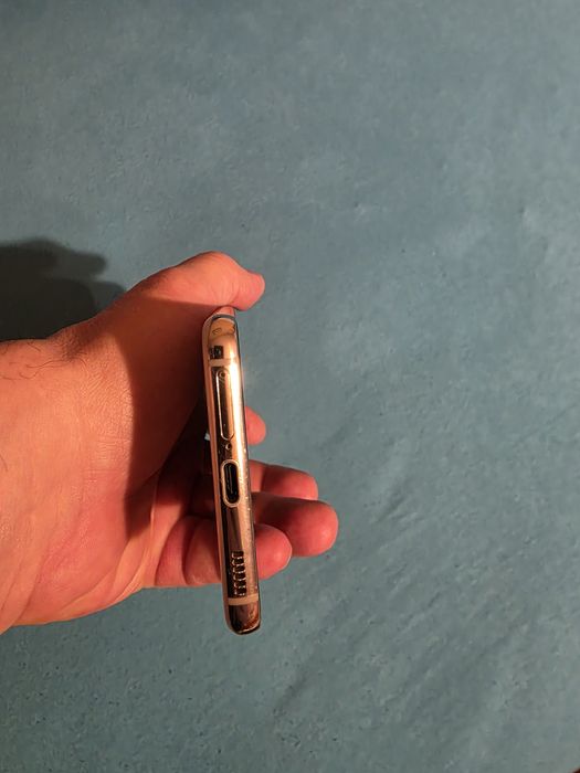 Продавам Samsung Galaxy  s21 5G