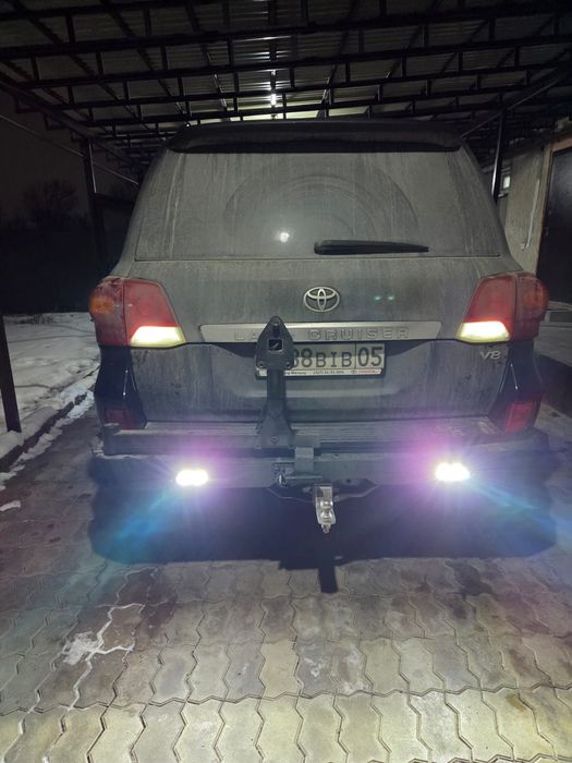 Продам бампер на крузак