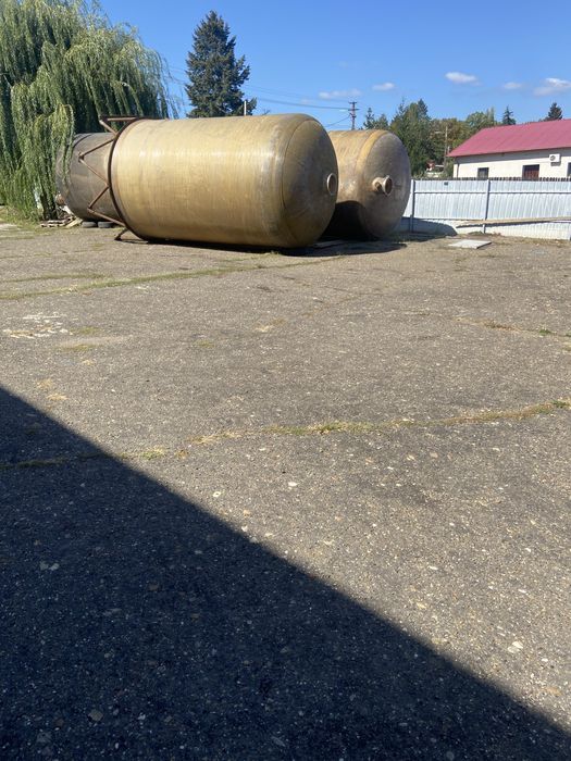 Rezervoare/bazine apa,vin,capacitate 10 tone,25 t,40t