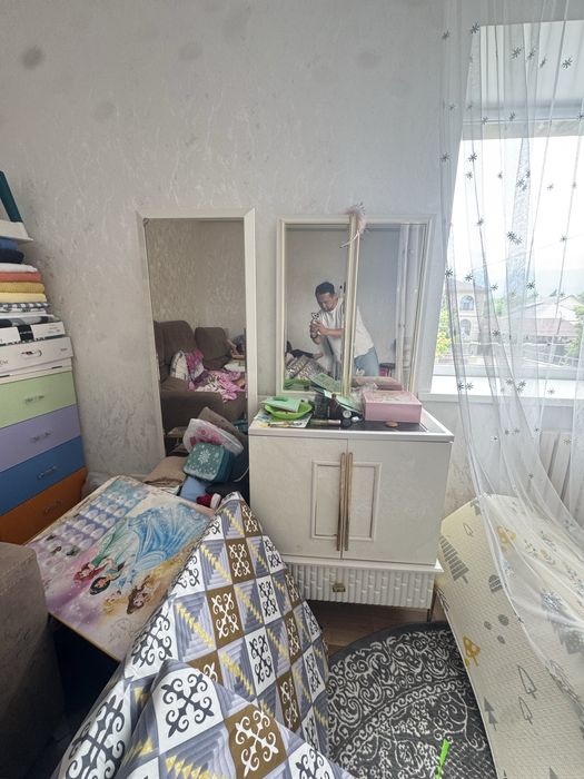 Продам спальный гарнитур