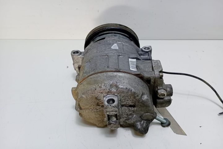 Compresor clima 8D0260808 Volkswagen VW Passat B5.5 (facelift)