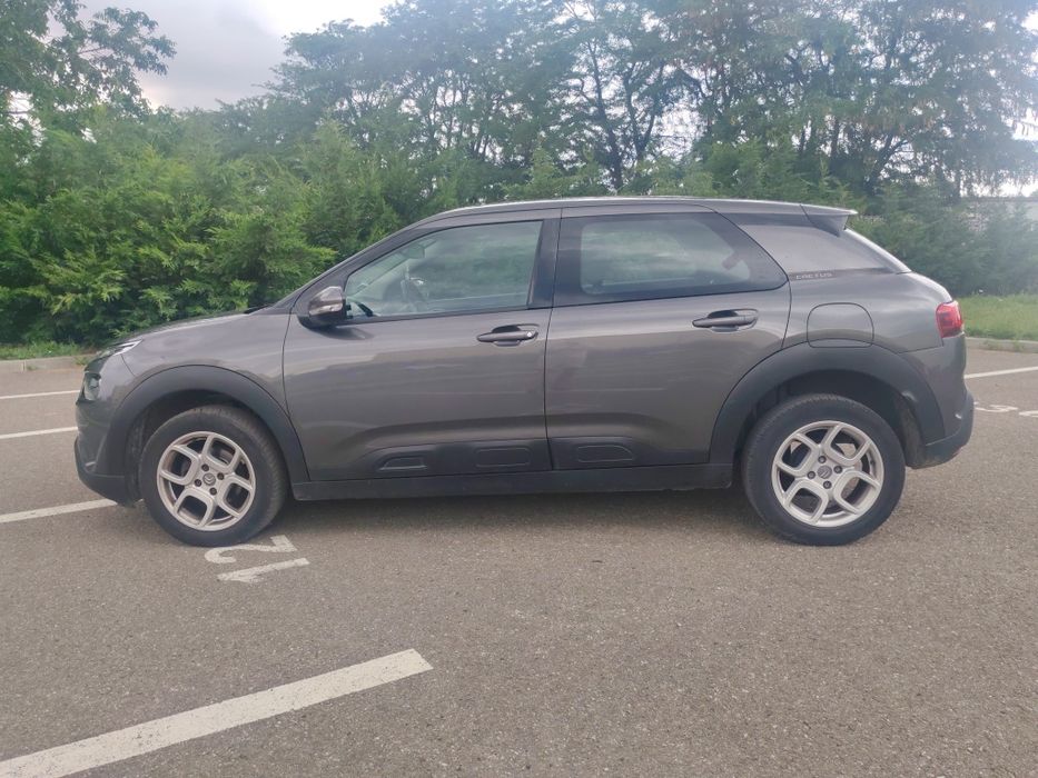 Citroen C4 Cactus Facelift (model 2019, 1.2, 139000 km). Direct proprietar