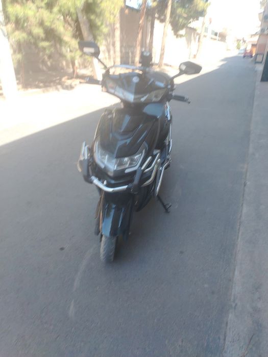 Продаю электро скутер