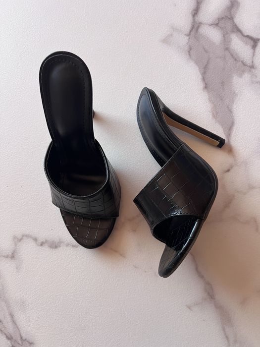 Обувки на ток