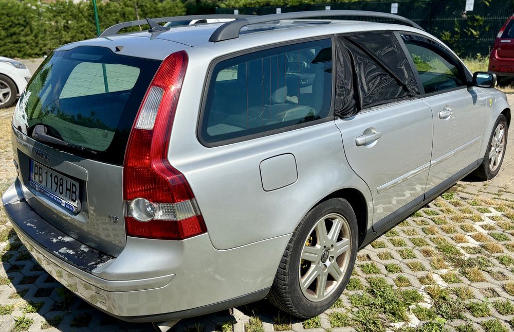 Продавам Volvo V50 т5