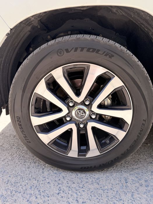Lang Cruser Prado 200 Yaponka