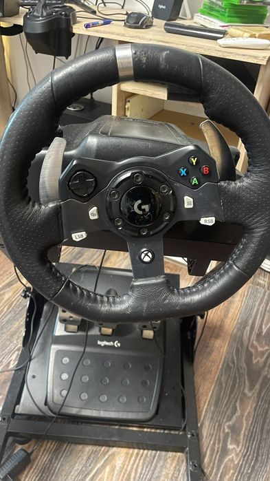 Volan Logitech sistem simulator joc