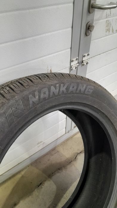 275/50 R21 шины на LX570