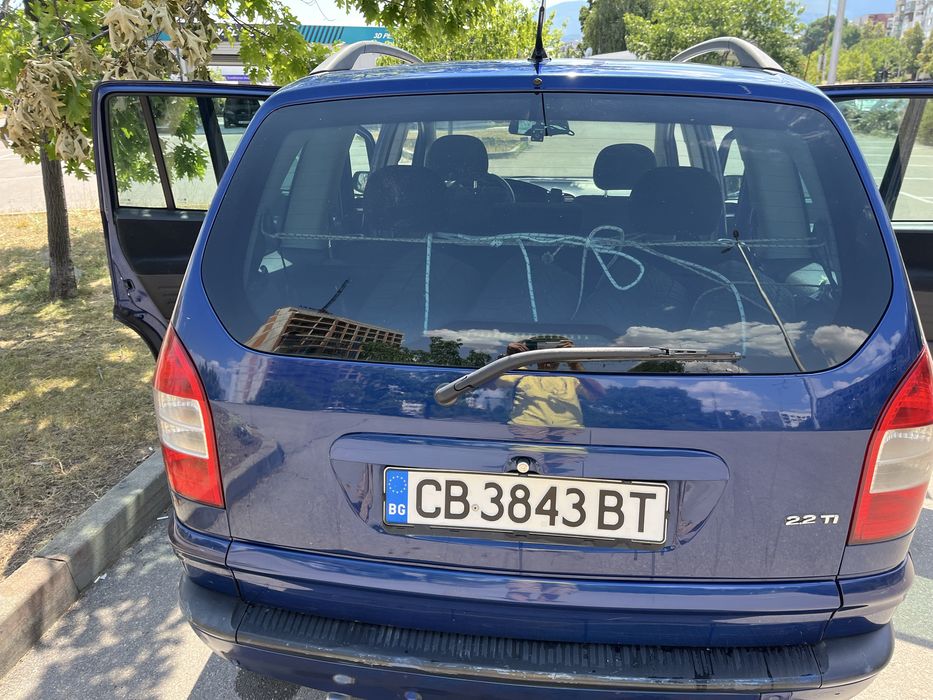 Opel zafira 7 места