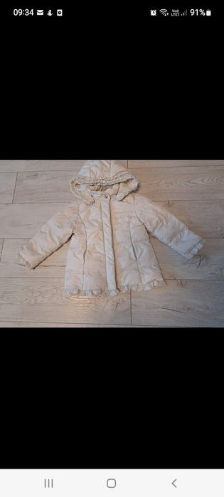 Geaca usoara fulgi  ivoire marimea  98 2-3 ani amore