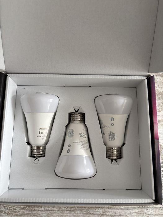 Pachet 3 becuri LED RGB Philips Hue+bridge+telecomanda