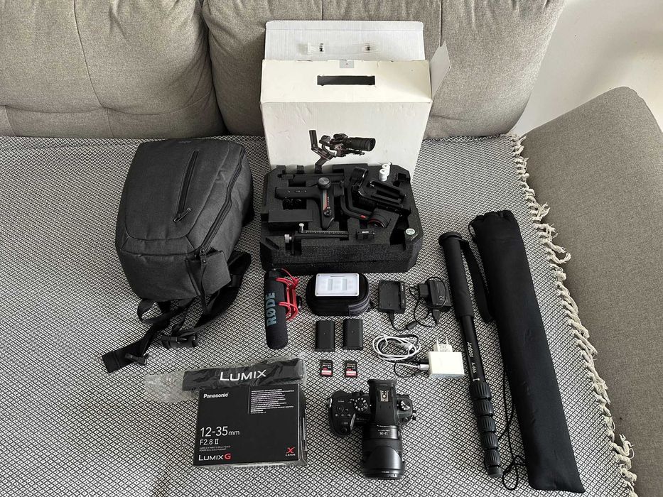 Panasonic GH5 + Lumix 12-35mm f/2.8 II + Weebill-S + RODE + Aputure + accesorii
