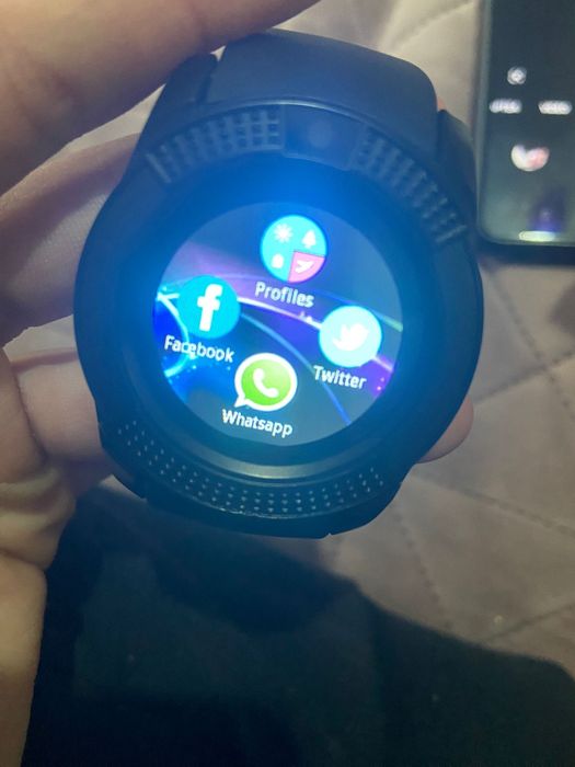 Smartwatch negru