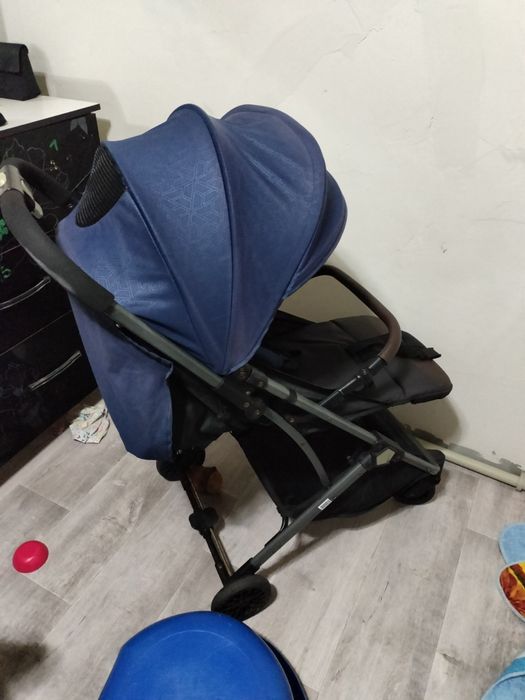 Коляска в отличном состоянии
