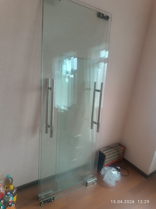 Срочно эшик ойна сотилади