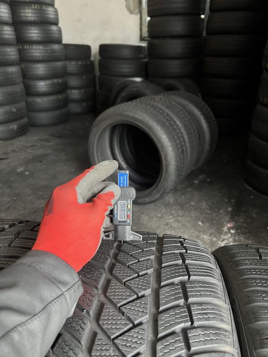 4 anvelope de iarna 235/45/18 Vredestein 6.5 mm!