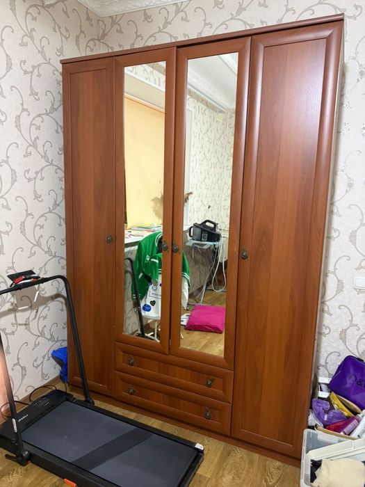 Продам спальни гарнитур