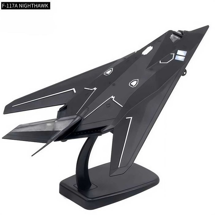 Macheta avion metalica F-117A Nighthawk Stealth scara 1:72 25cm