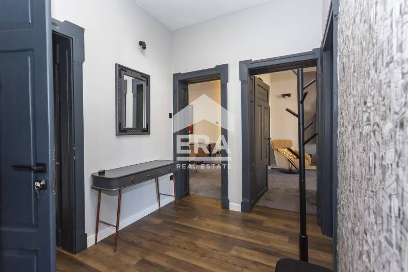 Продава се Тристаен апартамент в София, Център - 110 кв.м за 3564 €/кв.м - Снимка #6