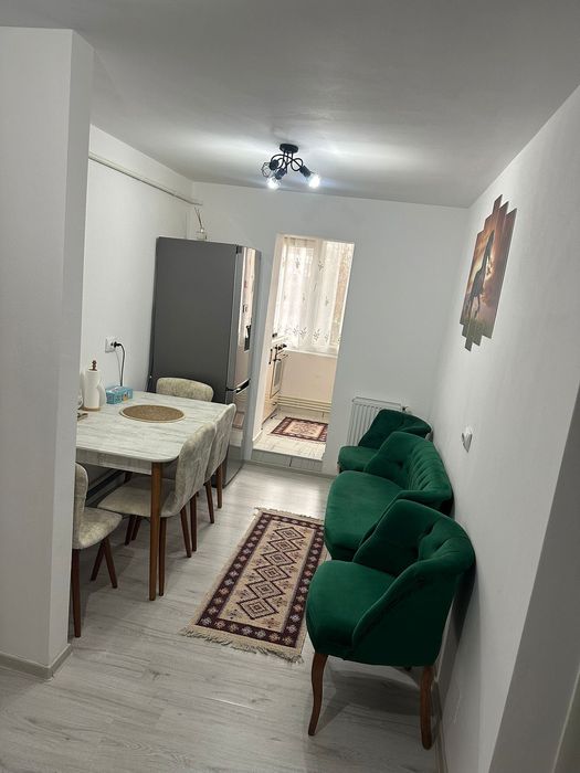 Apartament 2 camere de vanzare,et 1 Prel Tunari