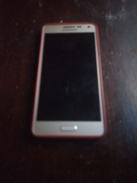 Срочно продам телефон