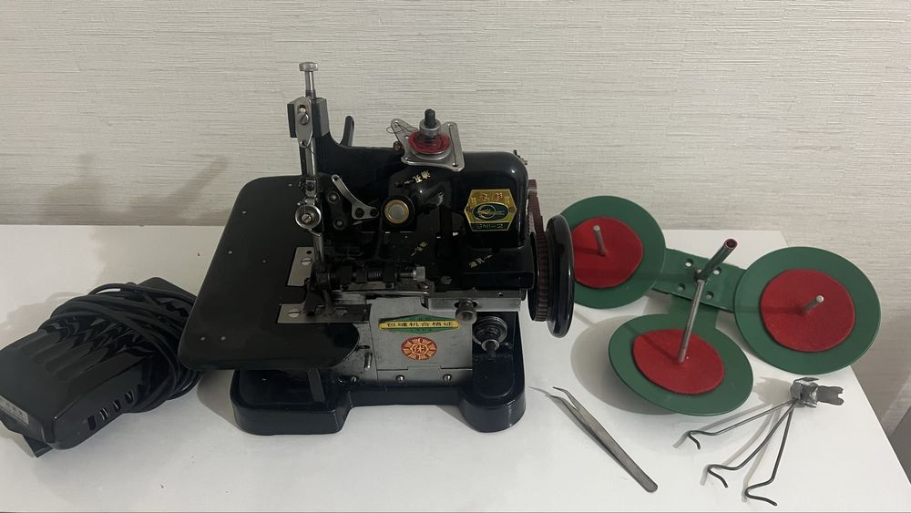 Продам оверлог.              .          .             .            .