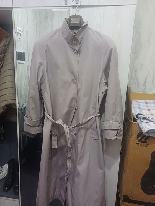 Продаётся повседневности фирменный плащи