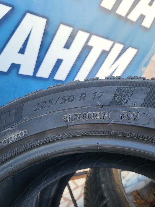 225 50 17 Michelin 4бр  зимни дот 19
