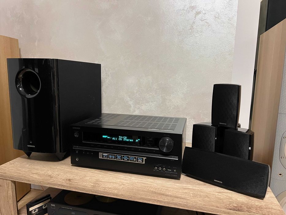 Onkyo TX-NR509 reciver, boxe sateliti, subwoofer, surround