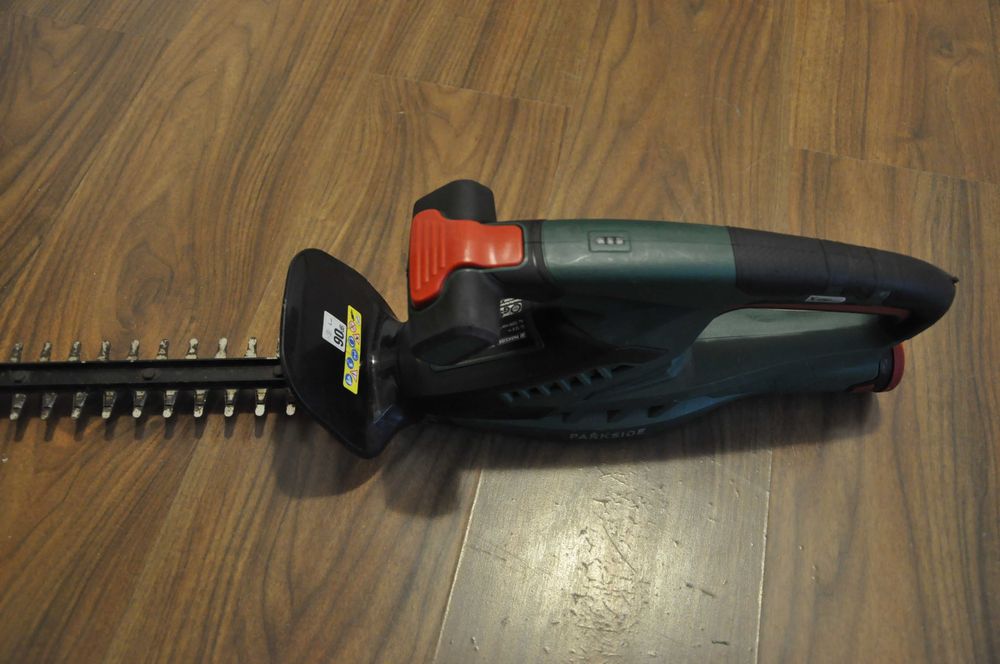 trimmer foarfeca tuns gardul Parkside 12v